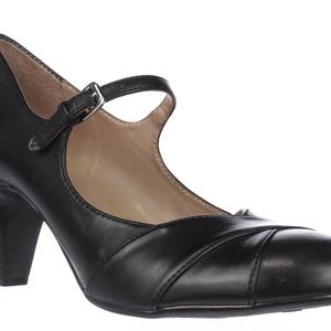 NATURALIZER Layton Mary Jane Pumps